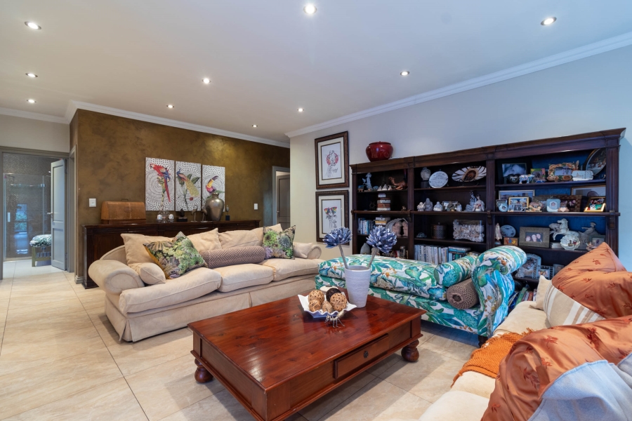 5 Bedroom Property for Sale in Aspen Hills Gauteng