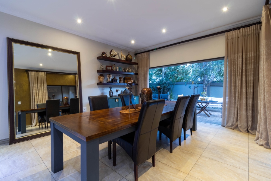 5 Bedroom Property for Sale in Aspen Hills Gauteng
