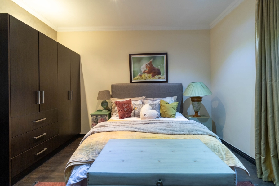 5 Bedroom Property for Sale in Aspen Hills Gauteng
