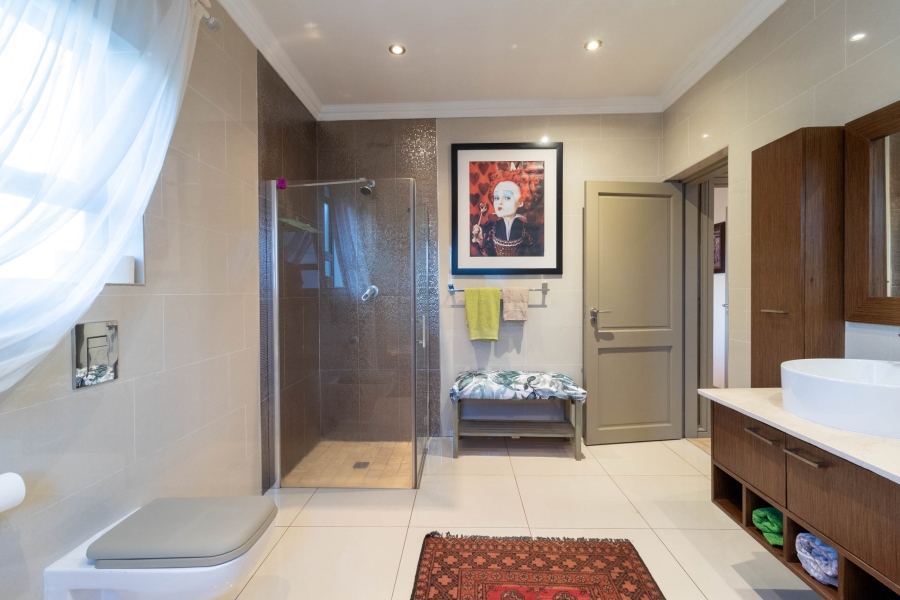 5 Bedroom Property for Sale in Aspen Hills Gauteng
