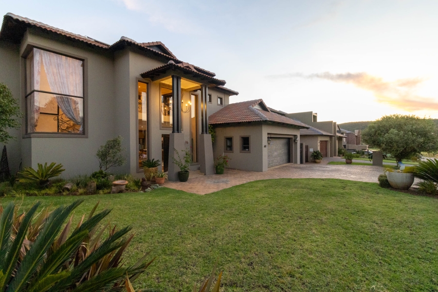 5 Bedroom Property for Sale in Aspen Hills Gauteng