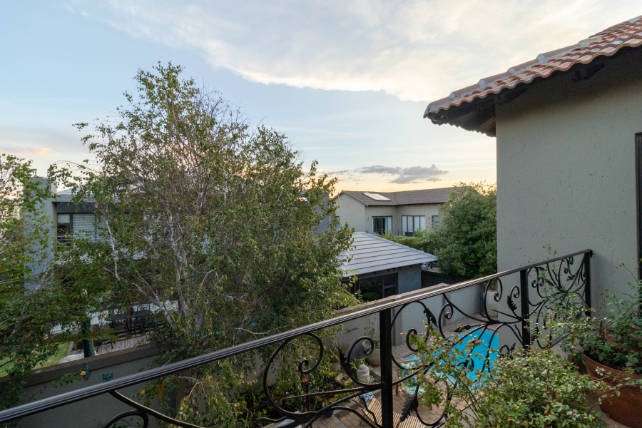 5 Bedroom Property for Sale in Aspen Hills Gauteng