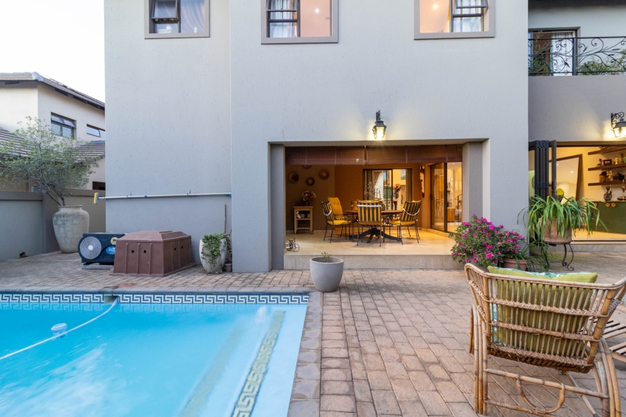 5 Bedroom Property for Sale in Aspen Hills Gauteng