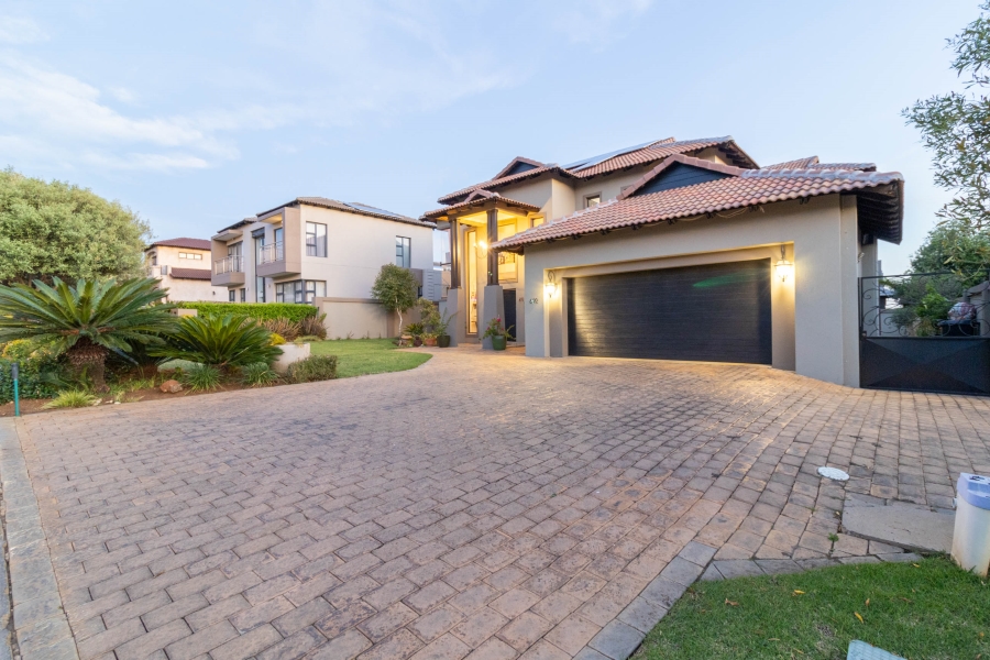 5 Bedroom Property for Sale in Aspen Hills Gauteng