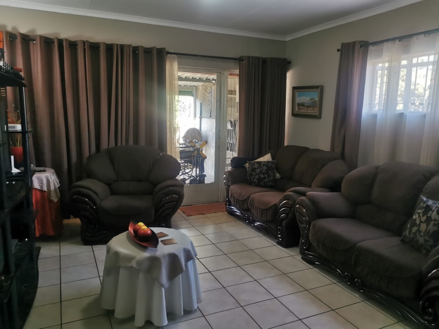 3 Bedroom Property for Sale in Barvallen Gauteng