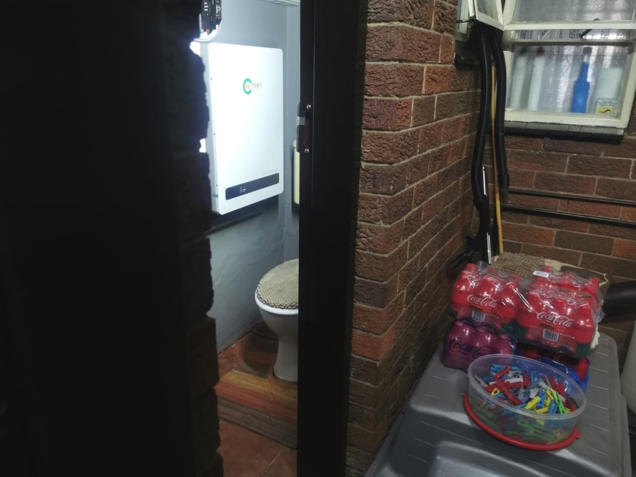3 Bedroom Property for Sale in Barvallen Gauteng