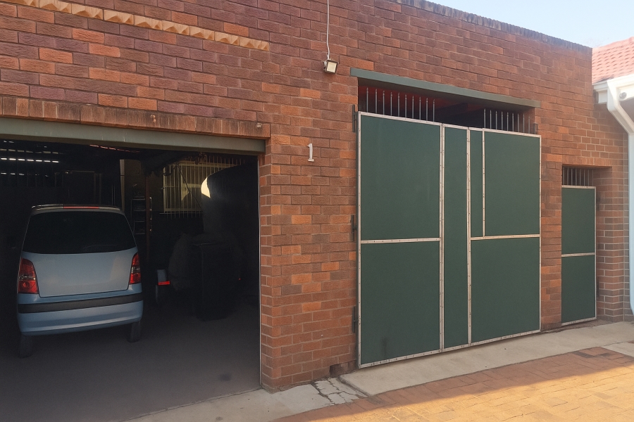 3 Bedroom Property for Sale in Barvallen Gauteng