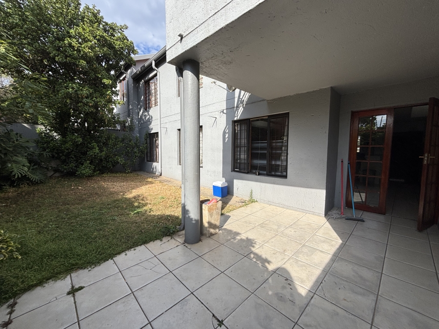 To Let 3 Bedroom Property for Rent in Douglasdale Gauteng