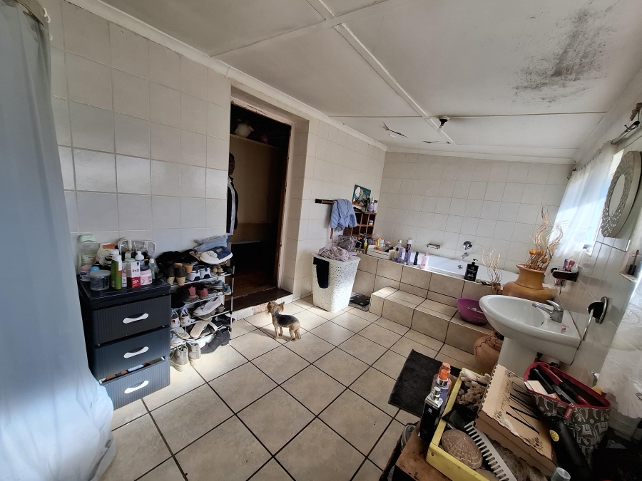 3 Bedroom Property for Sale in Geduld Gauteng