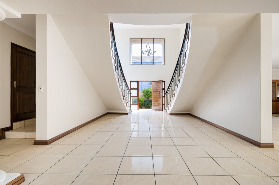 5 Bedroom Property for Sale in Fernridge Estate Gauteng
