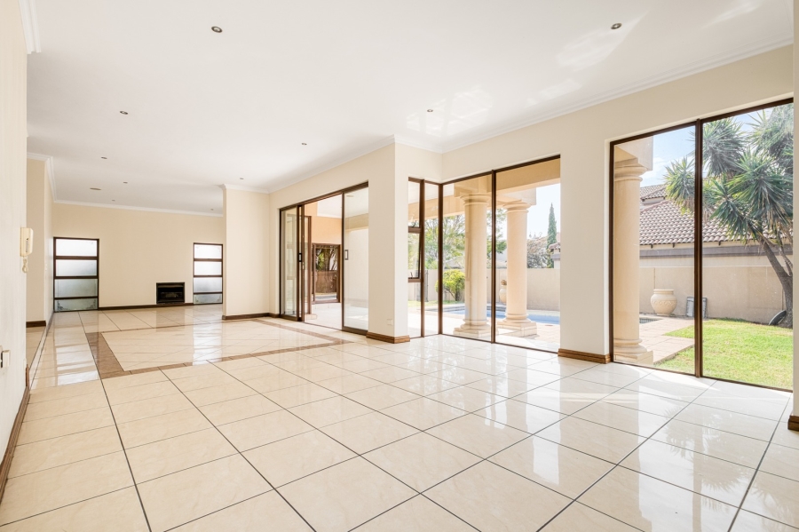 5 Bedroom Property for Sale in Fernridge Estate Gauteng