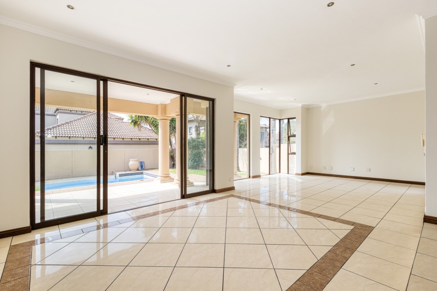 5 Bedroom Property for Sale in Fernridge Estate Gauteng