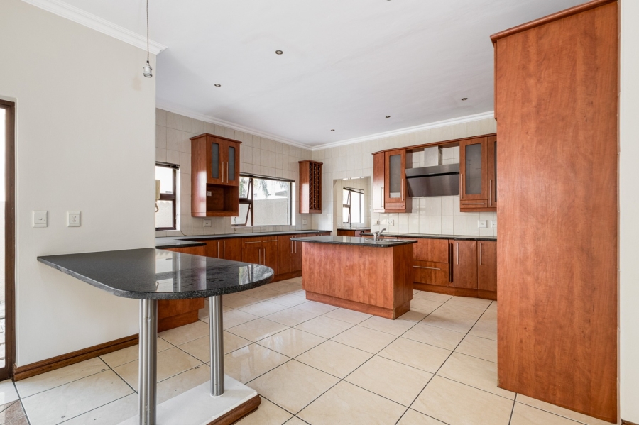 5 Bedroom Property for Sale in Fernridge Estate Gauteng