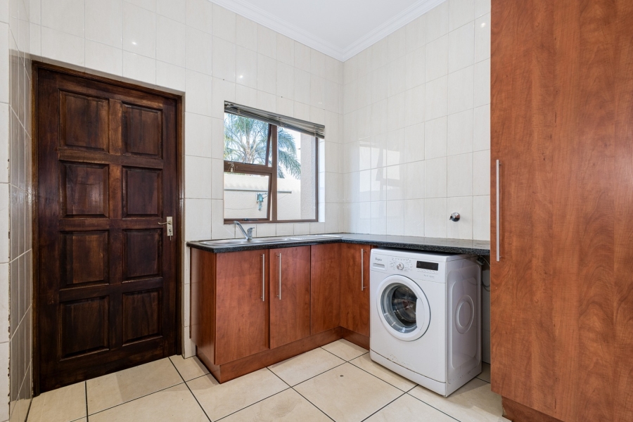 5 Bedroom Property for Sale in Fernridge Estate Gauteng