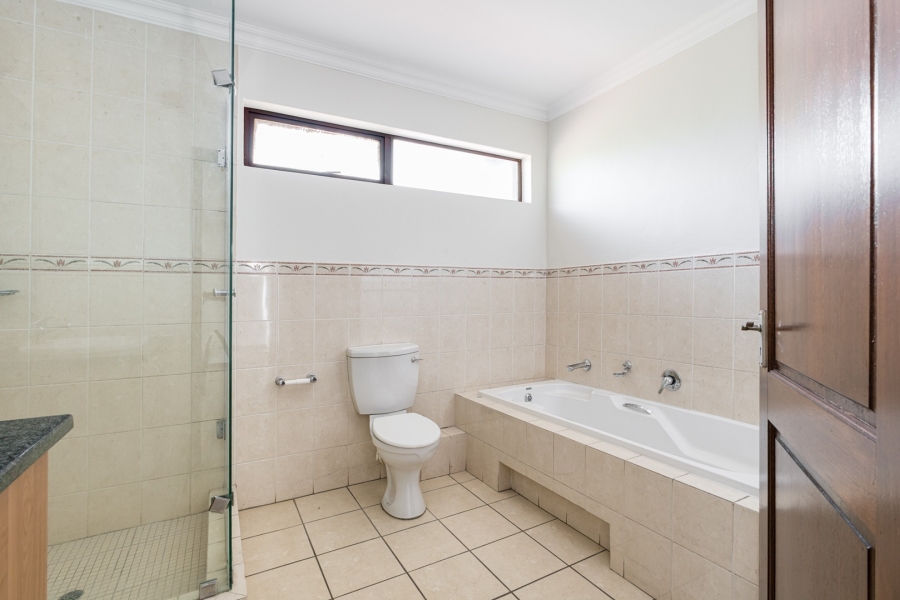 5 Bedroom Property for Sale in Fernridge Estate Gauteng