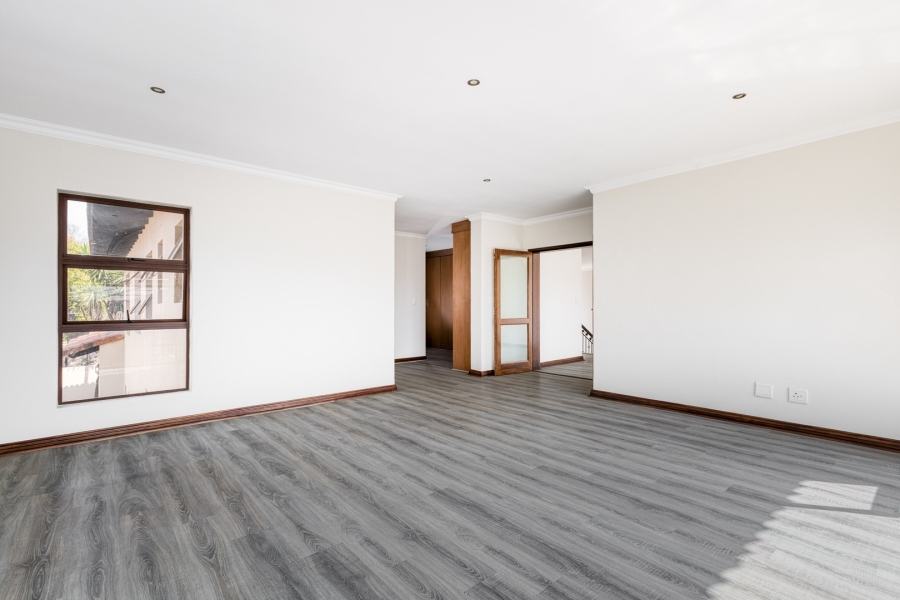 5 Bedroom Property for Sale in Fernridge Estate Gauteng