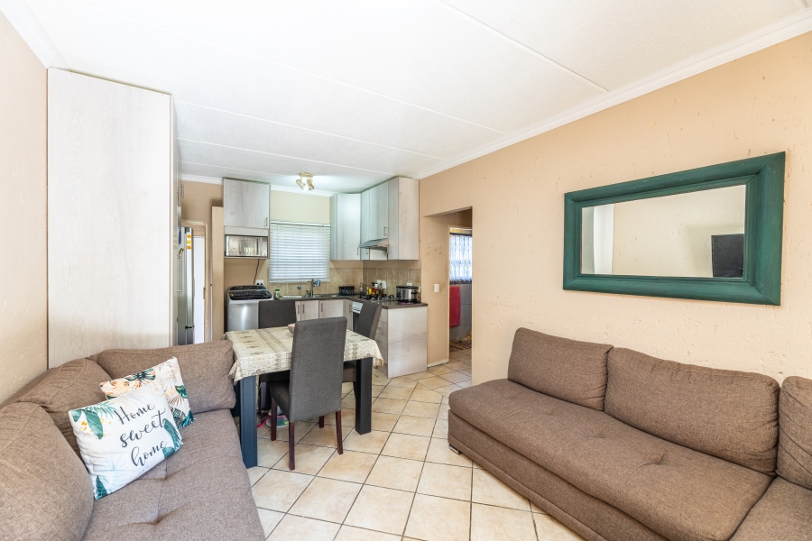 1 Bedroom Property for Sale in Paulshof Gauteng