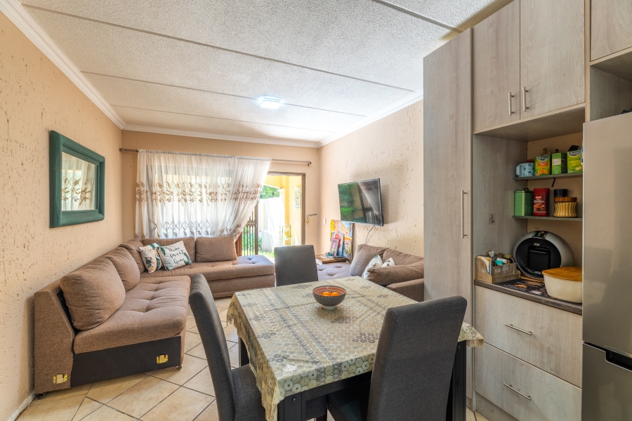 1 Bedroom Property for Sale in Paulshof Gauteng