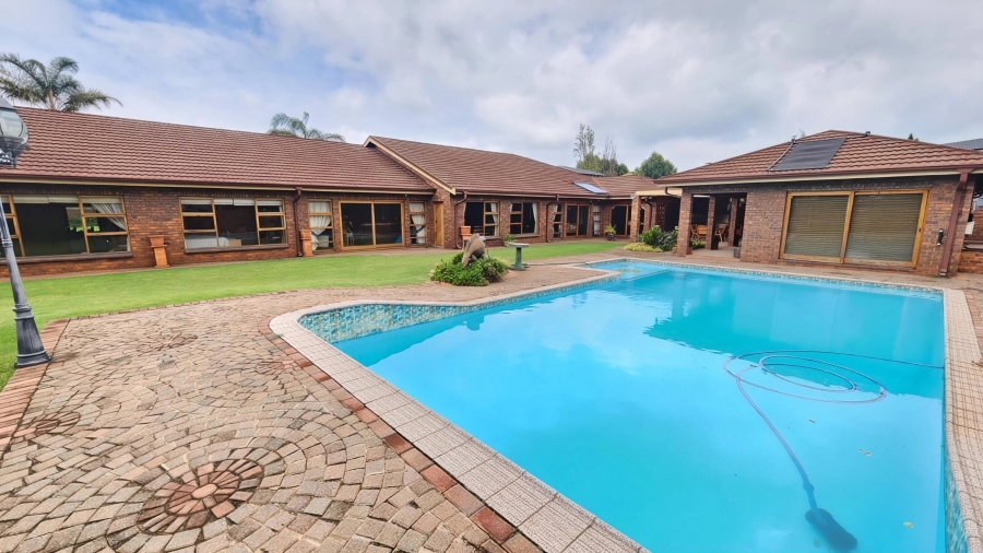 4 Bedroom Property for Sale in Kenleaf Gauteng