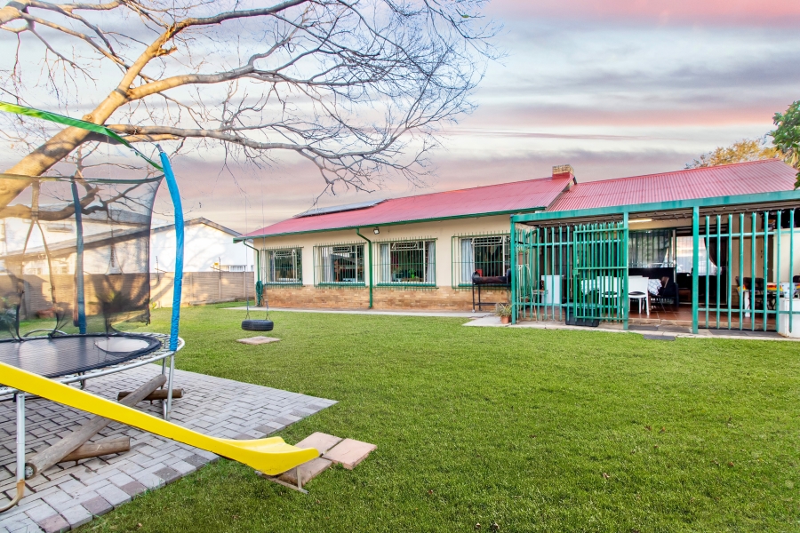 4 Bedroom Property for Sale in Kilner Park Gauteng