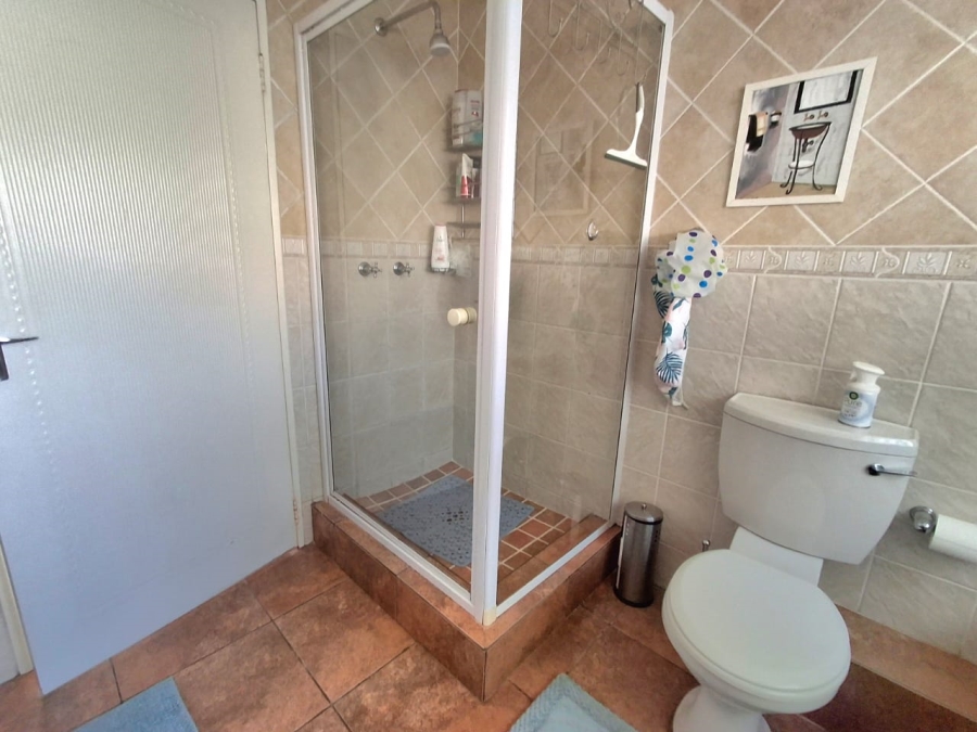 3 Bedroom Property for Sale in Sonneveld Gauteng