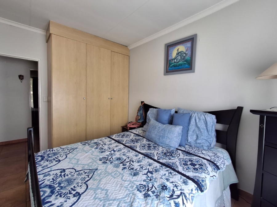 3 Bedroom Property for Sale in Sonneveld Gauteng