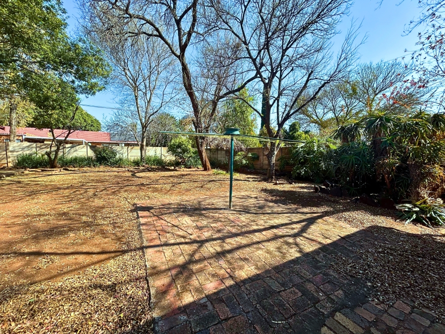 5 Bedroom Property for Sale in Wierda Park Gauteng