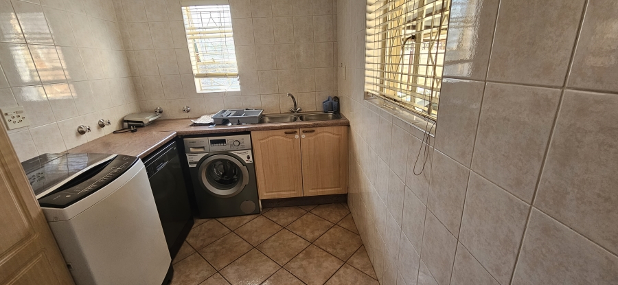 4 Bedroom Property for Sale in Brackenhurst Gauteng