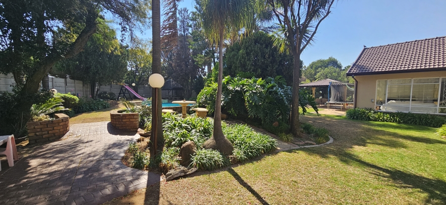 4 Bedroom Property for Sale in Brackenhurst Gauteng