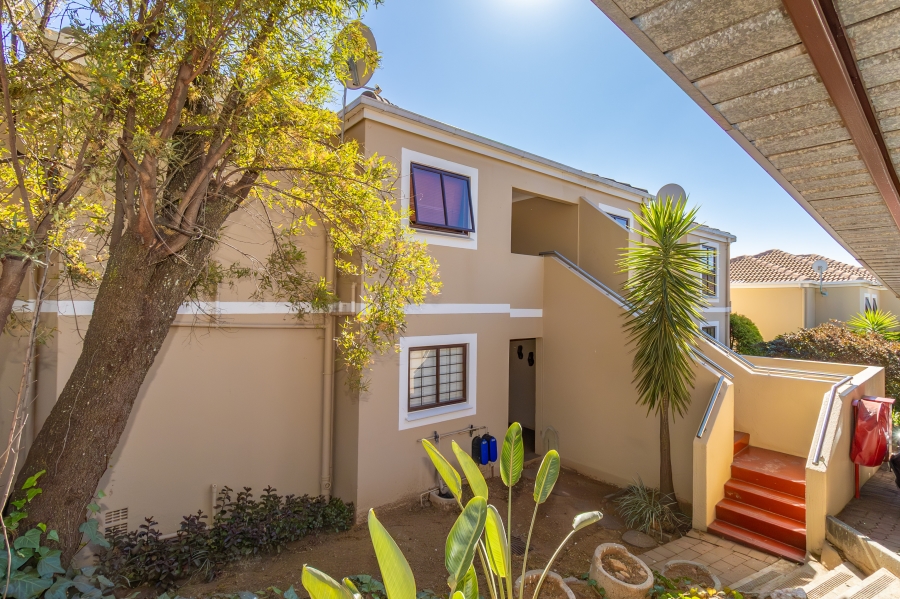 3 Bedroom Property for Sale in Robindale Gauteng