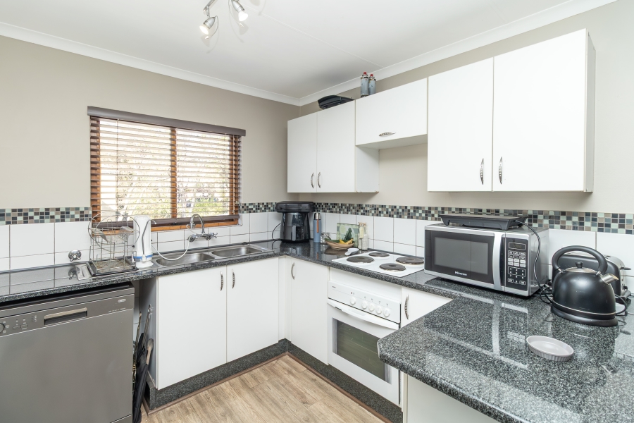 3 Bedroom Property for Sale in Robindale Gauteng