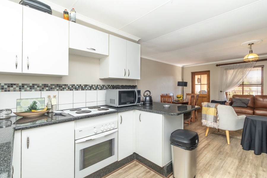 3 Bedroom Property for Sale in Robindale Gauteng