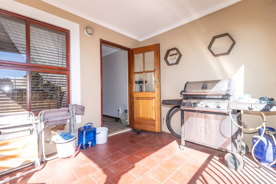 3 Bedroom Property for Sale in Robindale Gauteng