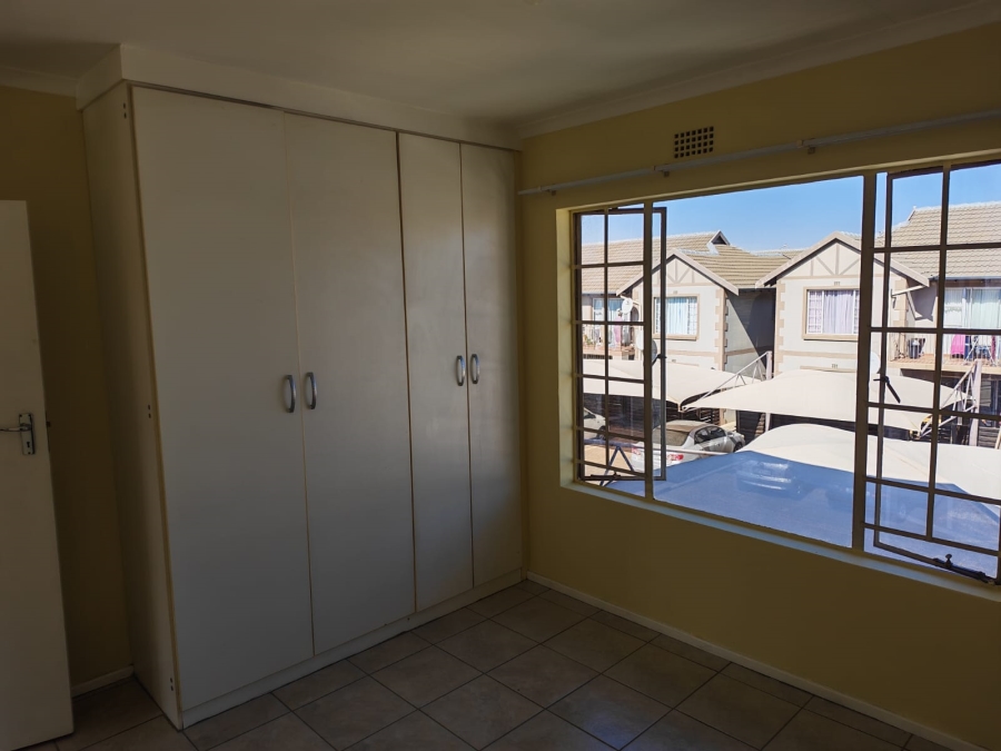 To Let 2 Bedroom Property for Rent in Minnebron Gauteng