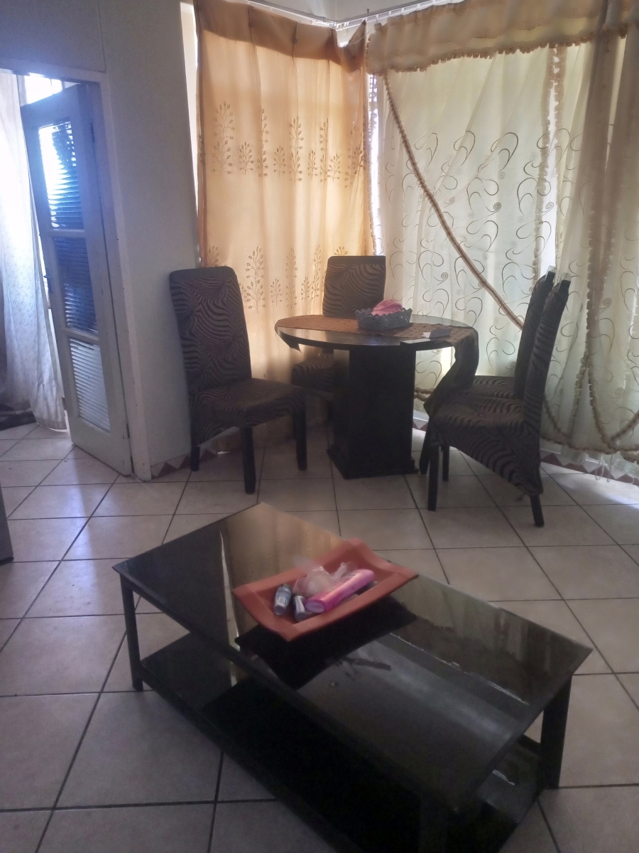 2 Bedroom Property for Sale in Sunnyside Gauteng