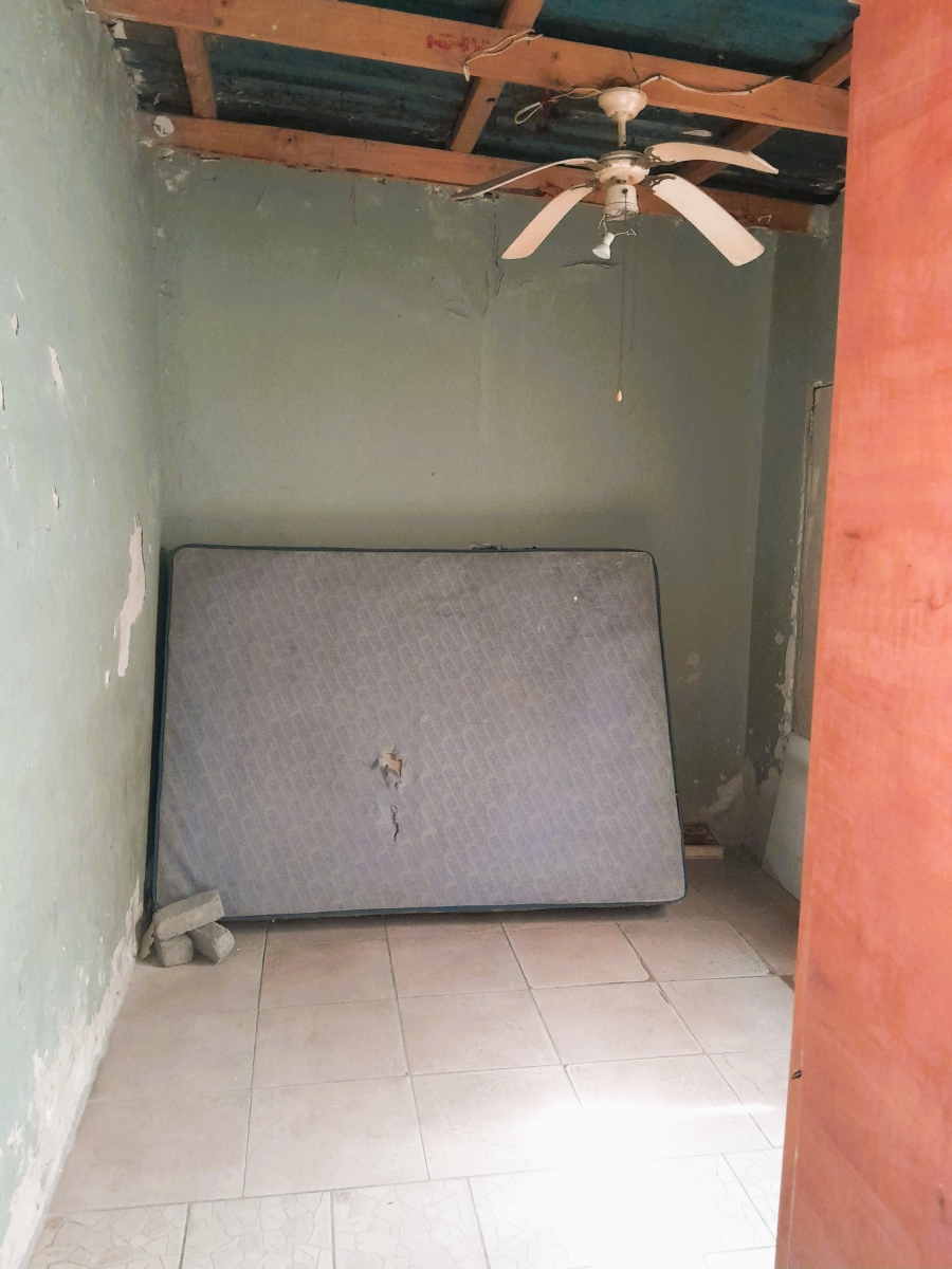 6 Bedroom Property for Sale in Chloorkop Gauteng