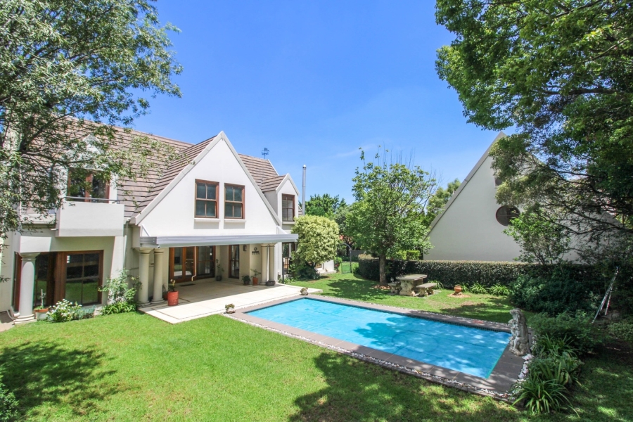To Let 4 Bedroom Property for Rent in Bryanston Gauteng