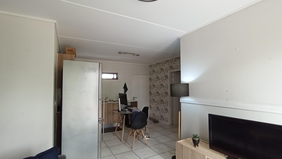 1 Bedroom Property for Sale in Linbro Park Gauteng
