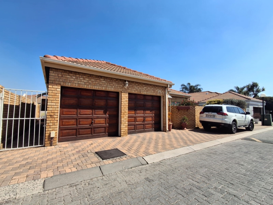 3 Bedroom Property for Sale in Eden Glen Gauteng