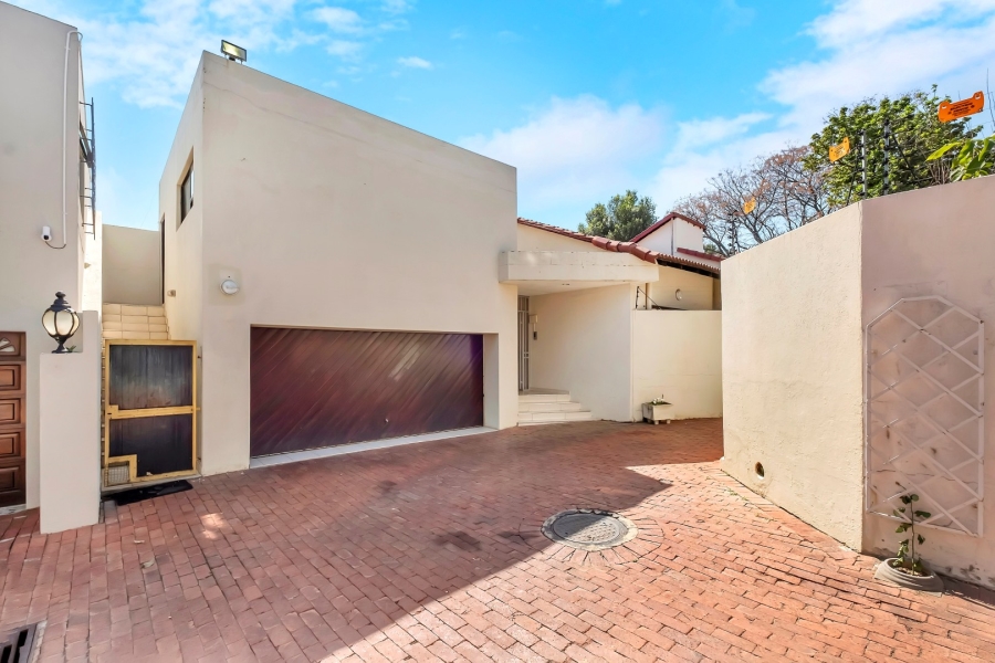 To Let 3 Bedroom Property for Rent in Morningside Gauteng