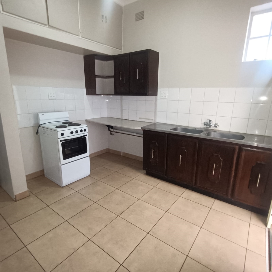 To Let 1 Bedroom Property for Rent in Emmarentia Gauteng