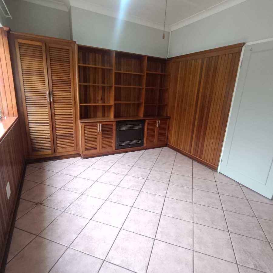 To Let 1 Bedroom Property for Rent in Emmarentia Gauteng