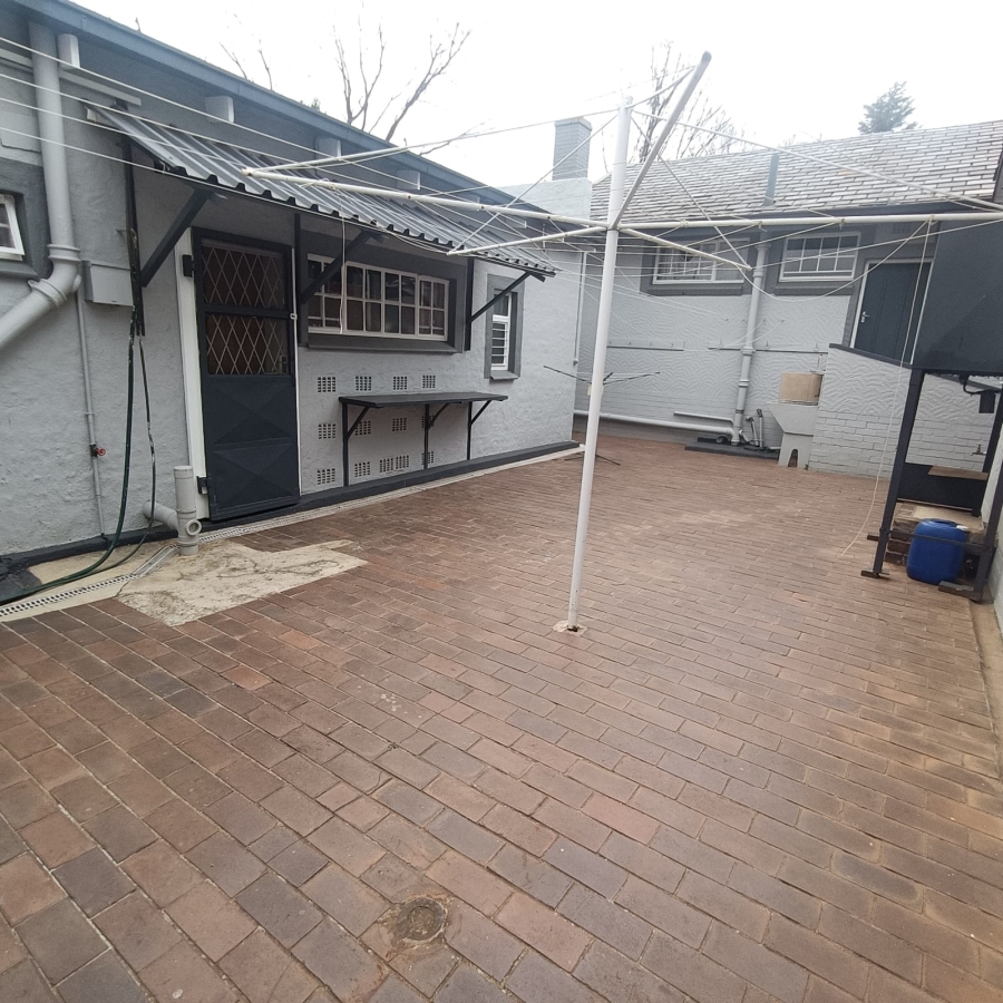 To Let 1 Bedroom Property for Rent in Emmarentia Gauteng
