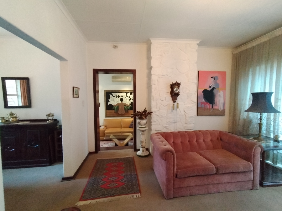 4 Bedroom Property for Sale in Florida Glen Gauteng
