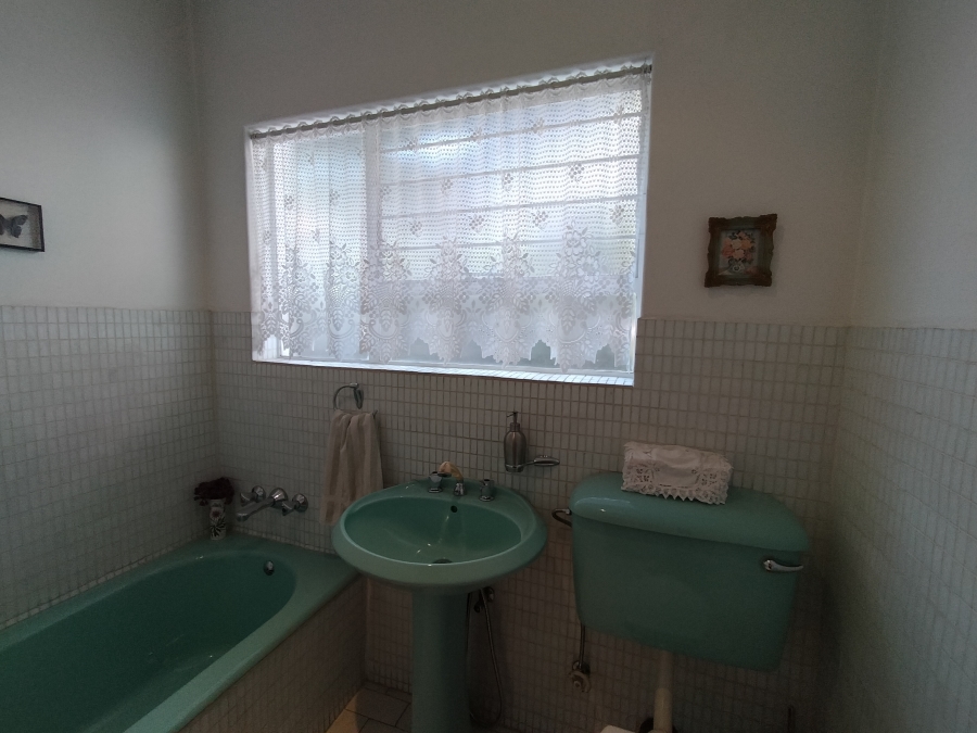 4 Bedroom Property for Sale in Florida Glen Gauteng