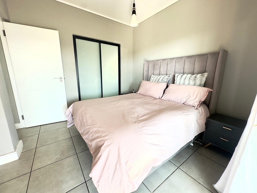 1 Bedroom Property for Sale in Waterfall Gauteng