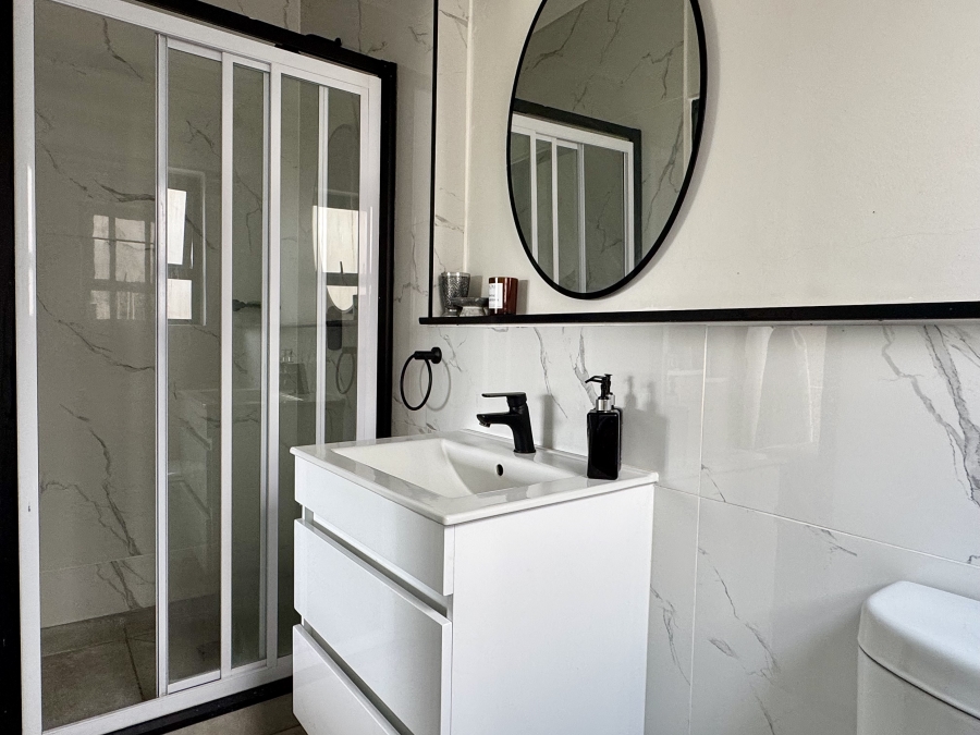 1 Bedroom Property for Sale in Waterfall Gauteng