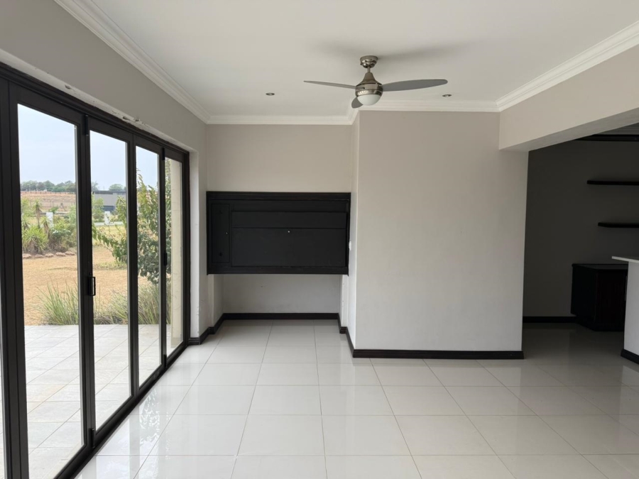 4 Bedroom Property for Sale in Knopjeslaagte AH Gauteng