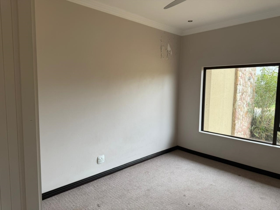 4 Bedroom Property for Sale in Knopjeslaagte AH Gauteng