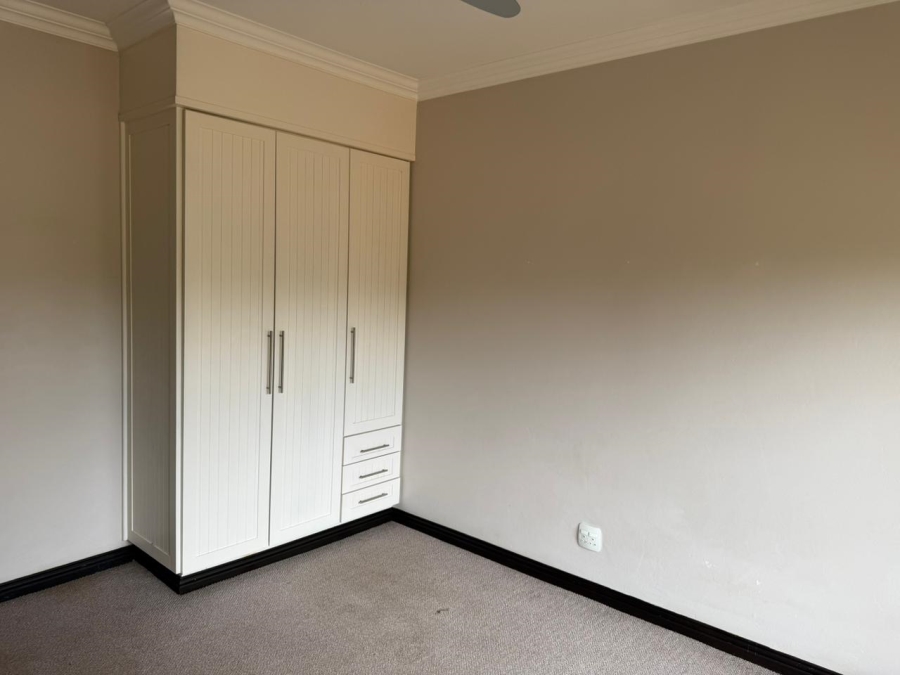 4 Bedroom Property for Sale in Knopjeslaagte AH Gauteng